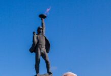 Легендарный буровик с монумента «Покорителям Самотлора» стал почётным гражданином Югры