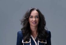 Директор «Молодежного центра» Нижневартовска Юлиана Перекладова покидает свой пост