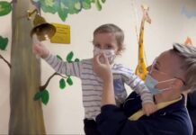 Звон колокольчика ознаменовал победу над раком четырехлетнего Макара из Нижневартовска